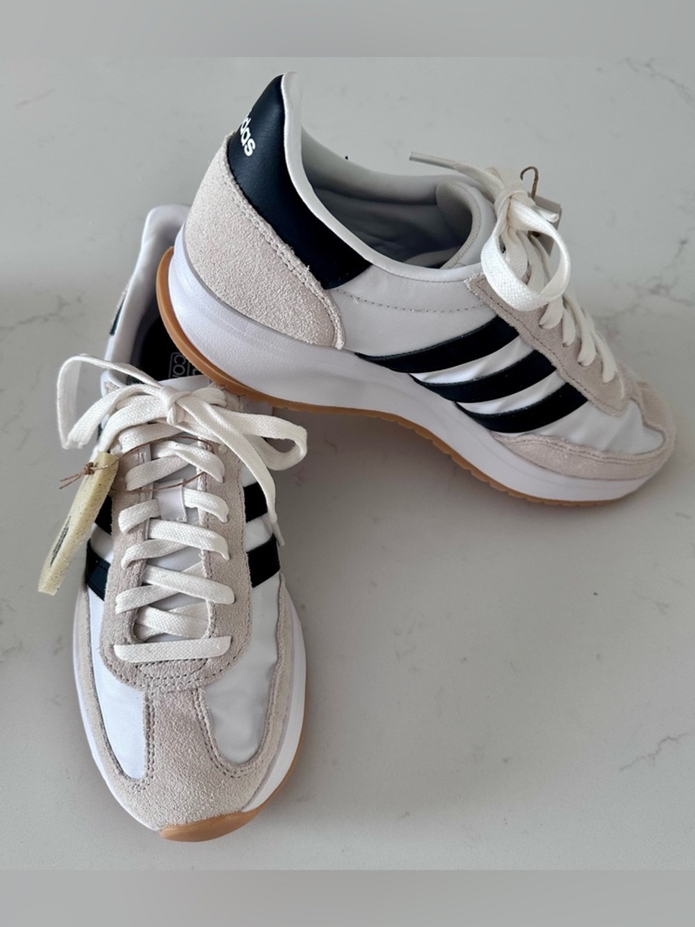 Adidas Run 70’s 2.0 Women’s Sneakers Size 8 NWT - Picture 9 of 12
